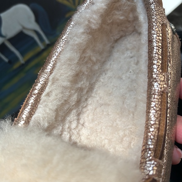 EMU Australia Rose Gold Slippers Size Women’s 6 - Picture 4 of 4